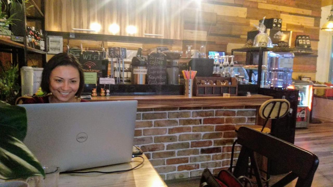 玛达尼尔酒店 卡拉科尔 外观 照片